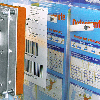 Applicazione-etichetta-pallet-detergenti